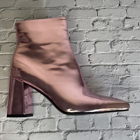 PUBLIC DESIRE | Empire Pointed Toe Ankle Boots - Picture 7 of 13